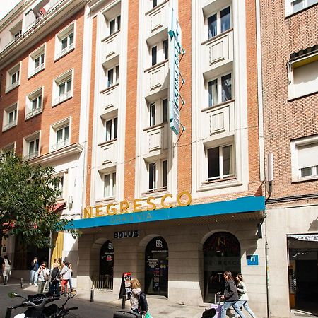 Negresco Gran Via Hotel Madrid Bagian luar foto