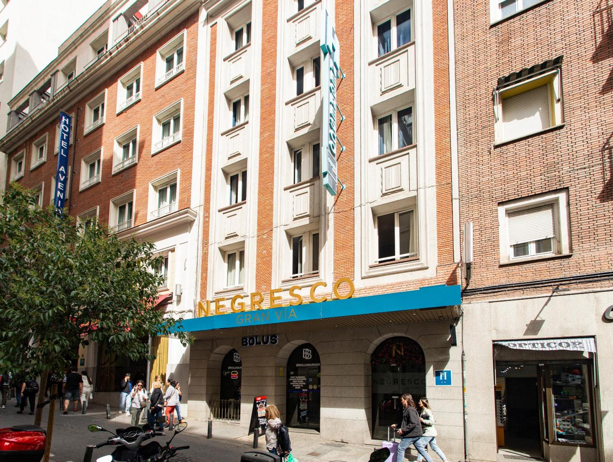 Negresco Gran Via Hotel Madrid Bagian luar foto
